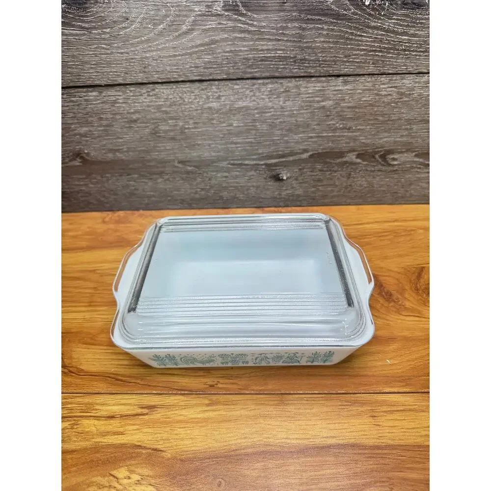 Pyrex Amish Butterprint refrigerator Dish #503 With Lid 1.5 Qt